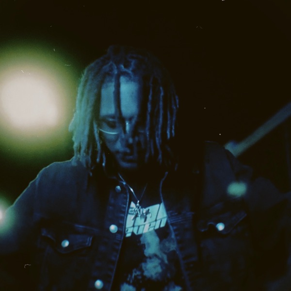 XL cover artwork
